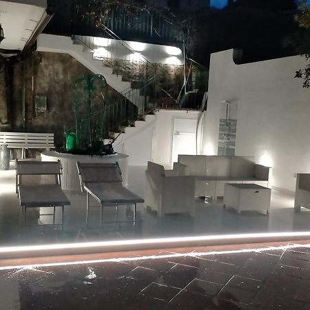 Villa Sullo Stretto Sant'Agata  Ngoại thất bức ảnh