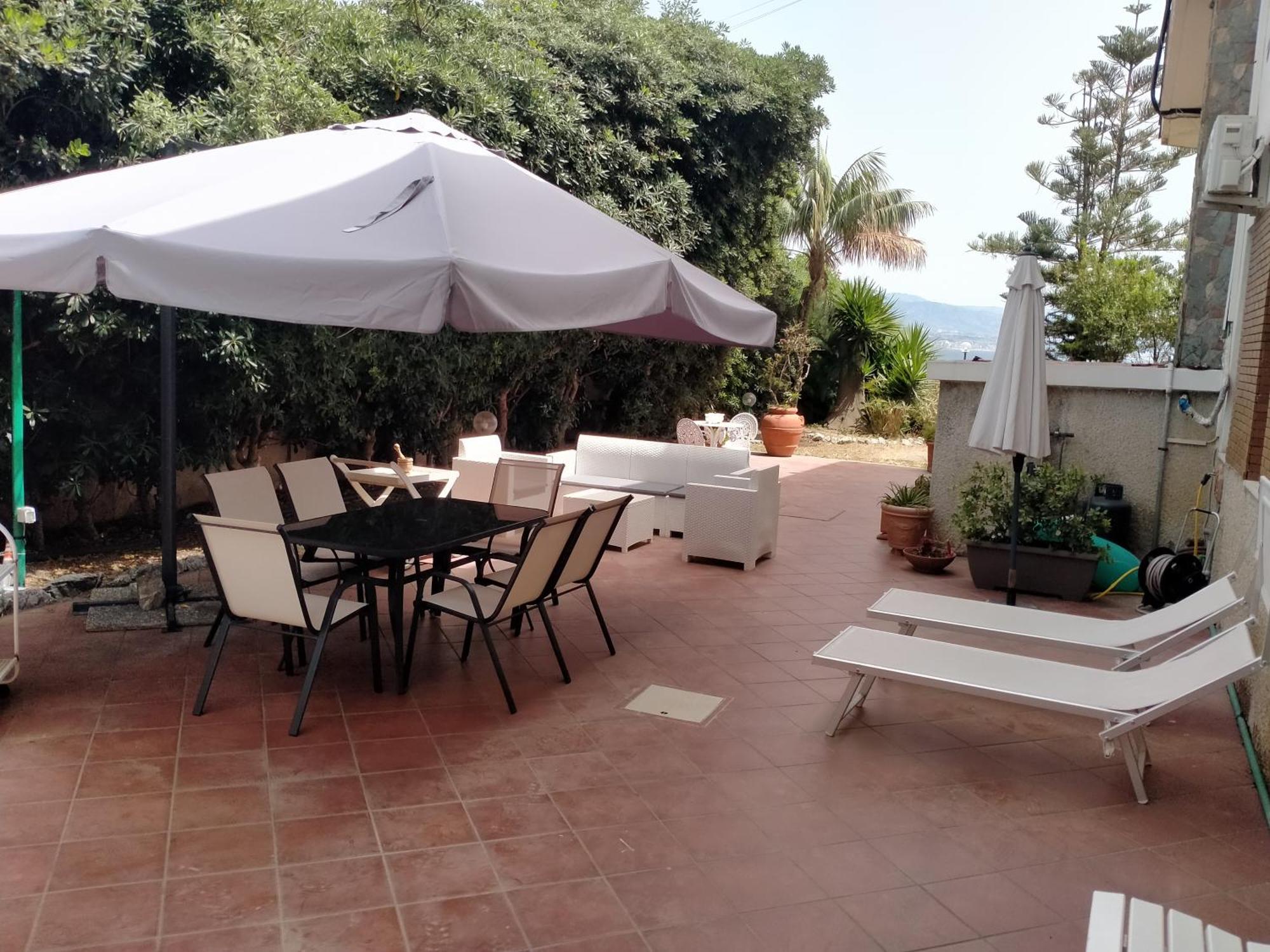 Villa Sullo Stretto Sant'Agata  Phòng bức ảnh