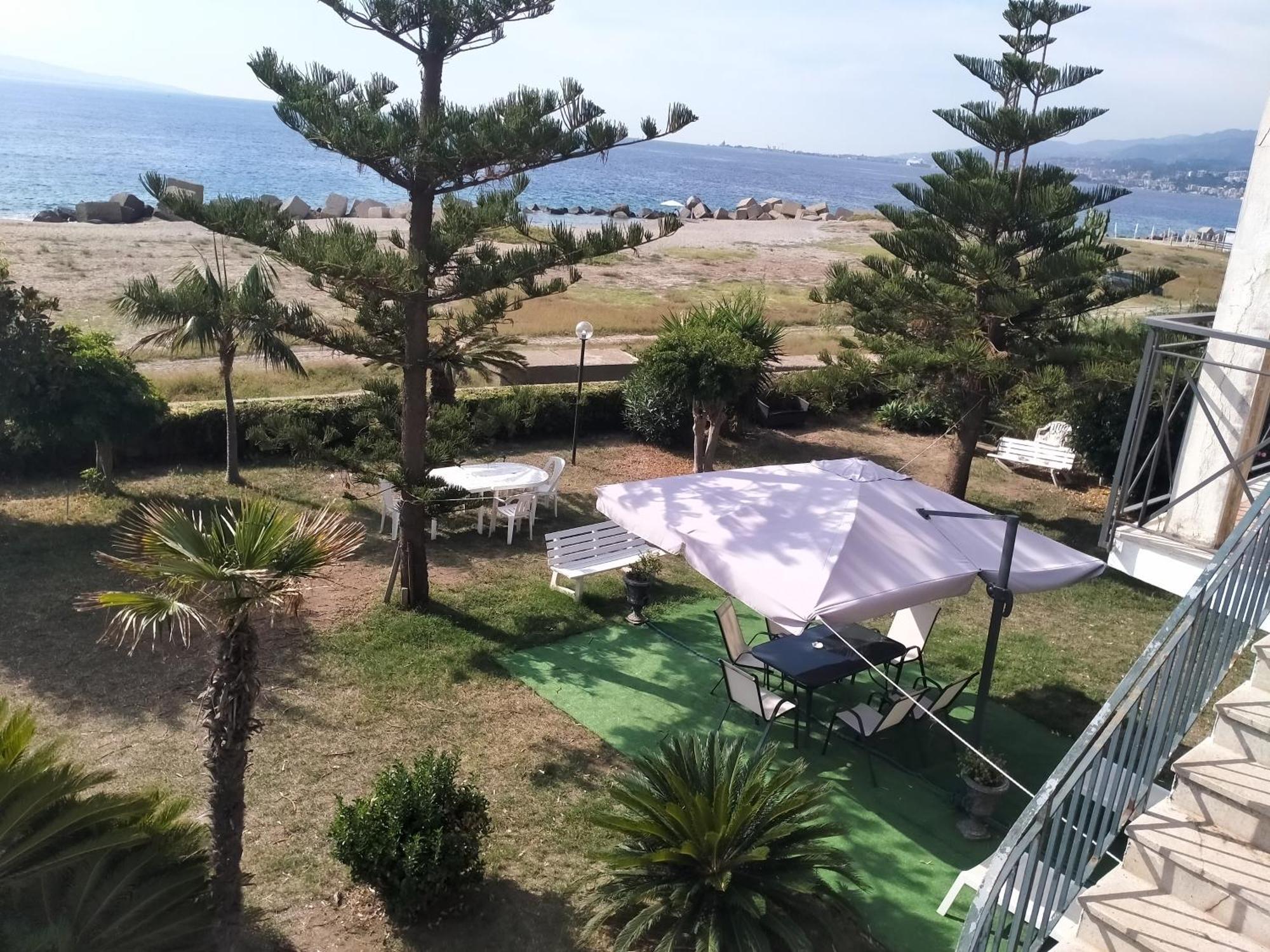Villa Sullo Stretto Sant'Agata  Phòng bức ảnh