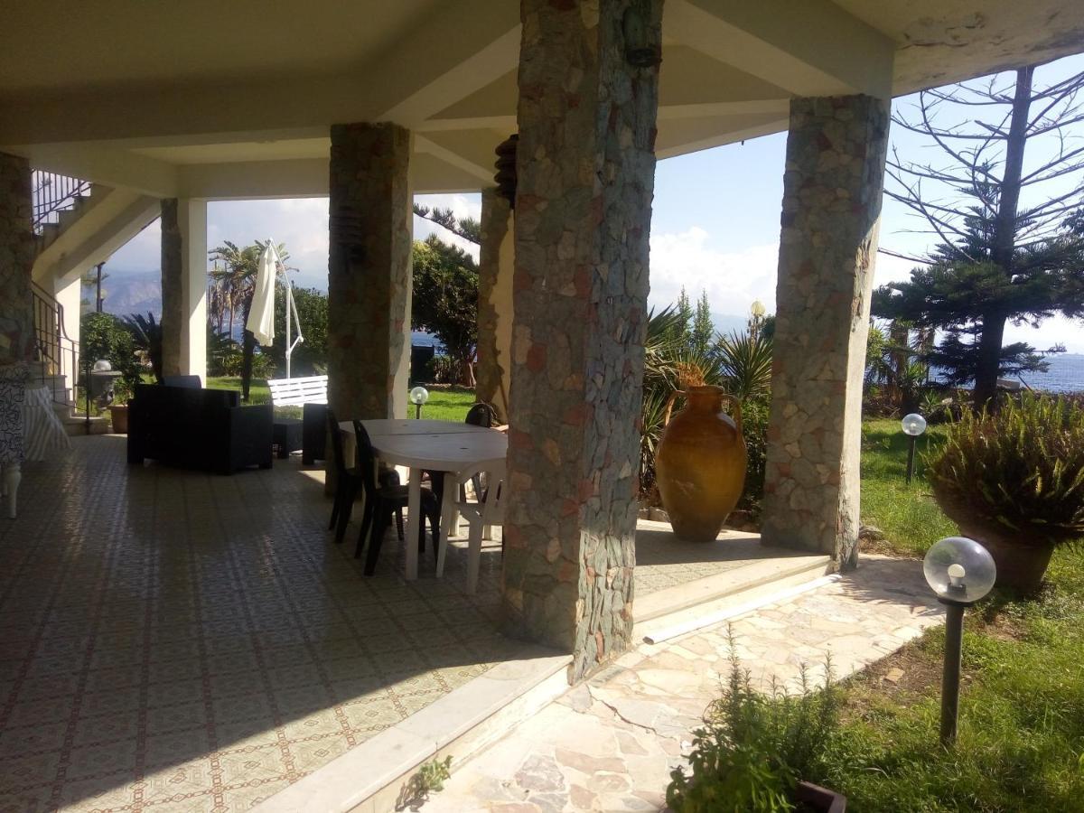 Villa Sullo Stretto Sant'Agata  Ngoại thất bức ảnh